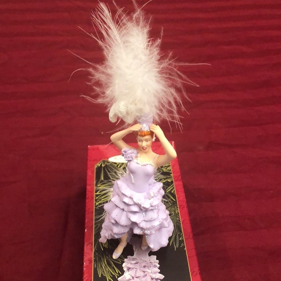 I Love Lucy Gets in Pictures Ornament - Picture 9 of 13